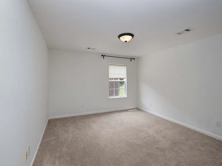 1204 Beech Hollow Dr — Photo 23
