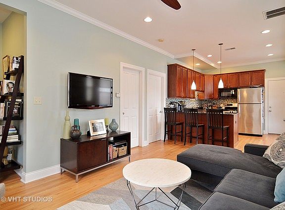 Kitchen / Living Room
