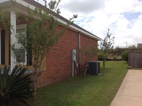 "Blind side" of house