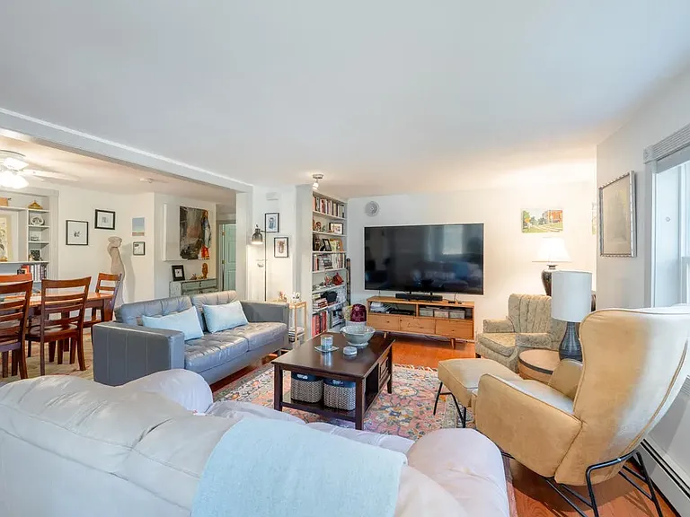 67 Winter St #1 — Photo 3