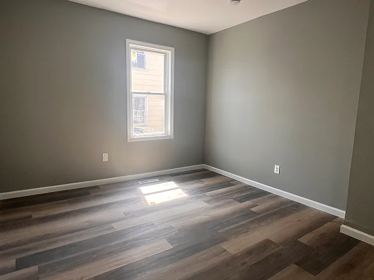 335 Blatchley Ave #1 — Photo 6