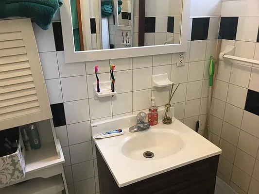 Rented by Bedford 6 Real Estate | media 8