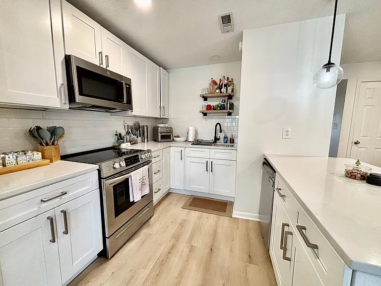 Westport Landings — Photo 14