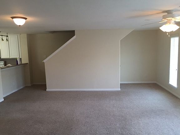 3rd image of 151A Binnacle Ct #A