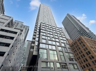 101 Peter St #1005, Toronto, ON M5V 0G6