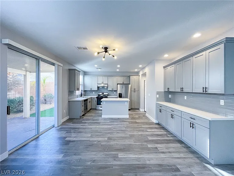 10919 Vista Marbella Ave — Photo 8