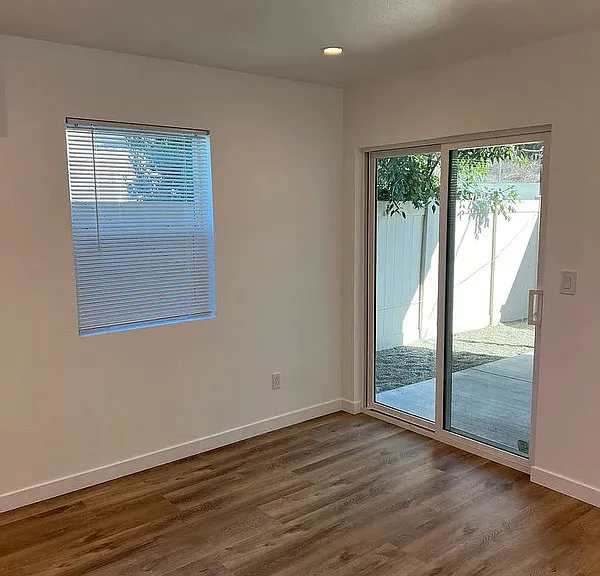 2226 Conquista Ave — Photo 8