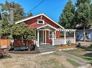 2011 NE Holman St, Portland, OR 97211
