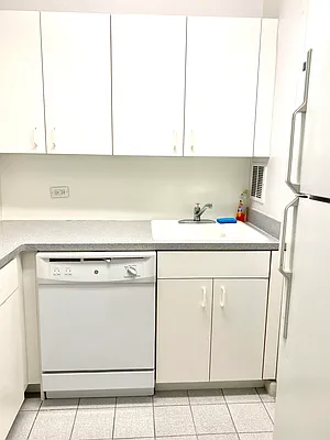 Rented by Zumper Inc | media 24