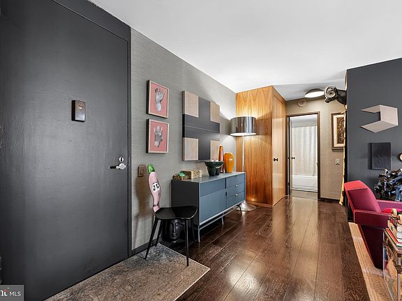 2nd image of 1326 Spruce St APT 1203