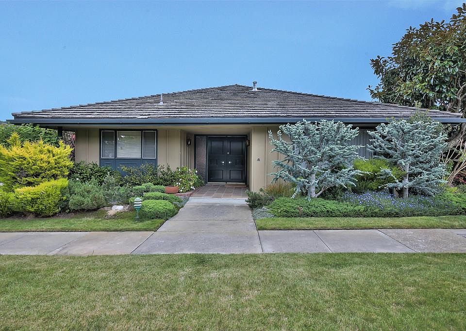 1st image of 6 Del Mesa Carmel