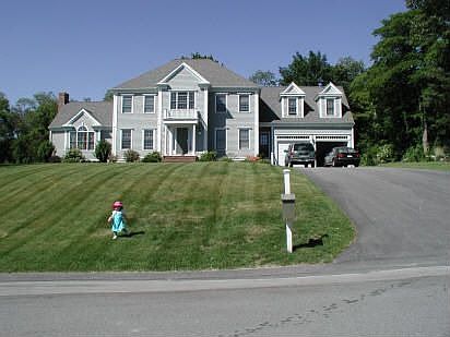 2nd image of 5 Ledgewood Farm Dr