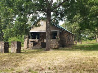 411 Oak Grove Rd, Niangua, MO 65713