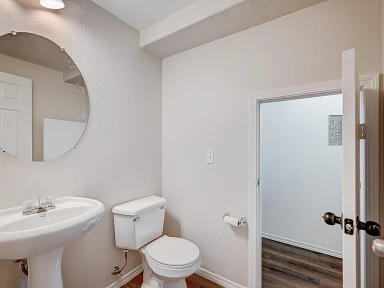 9909 Wingate Creek Ct — Photo 11