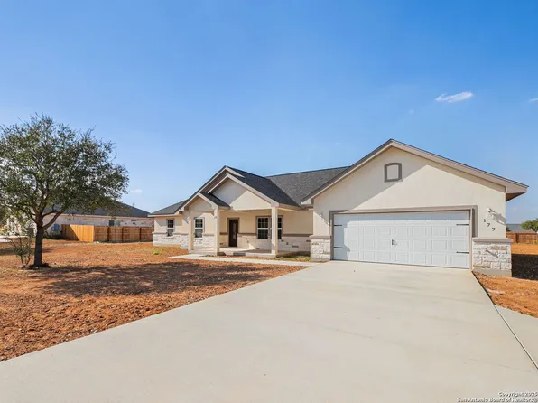 109 W Tree Farm, Lytle, TX 78052