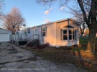 124 W Water St, Maple Rapids, MI 48853