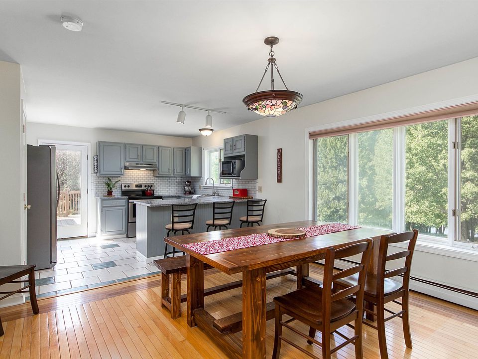 92 Maplewood Ave, Milton, VT 05468 Zillow