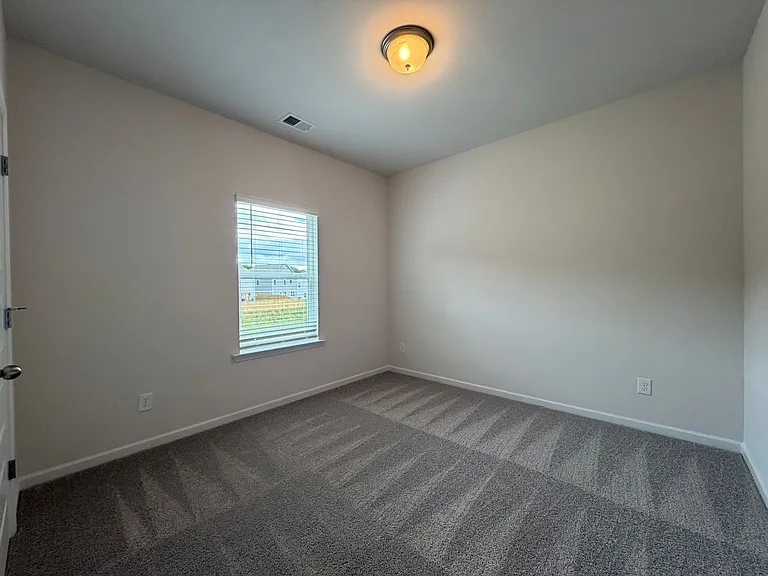 8 Cavalier Ct — Photo 24