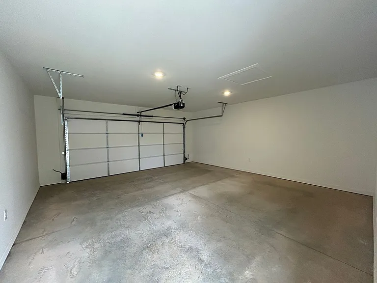 1742 Woodland Pines Ln — Photo 9