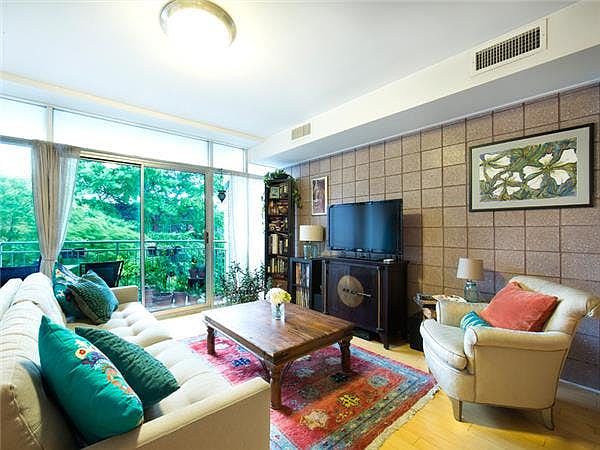 1st image of 105 15th St APT 3A