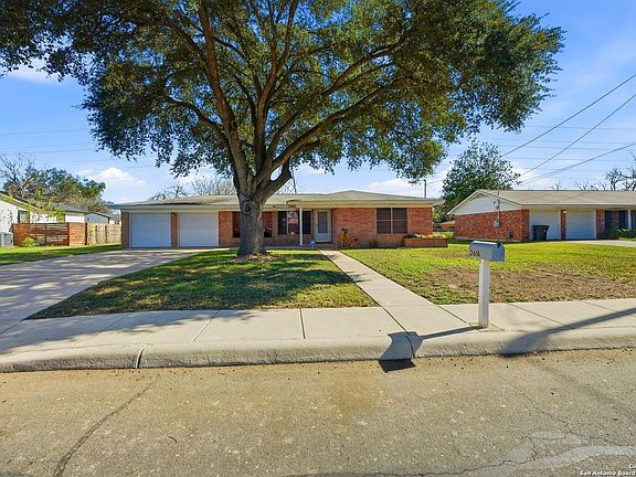 5th image of 2618 Tyne Dr.