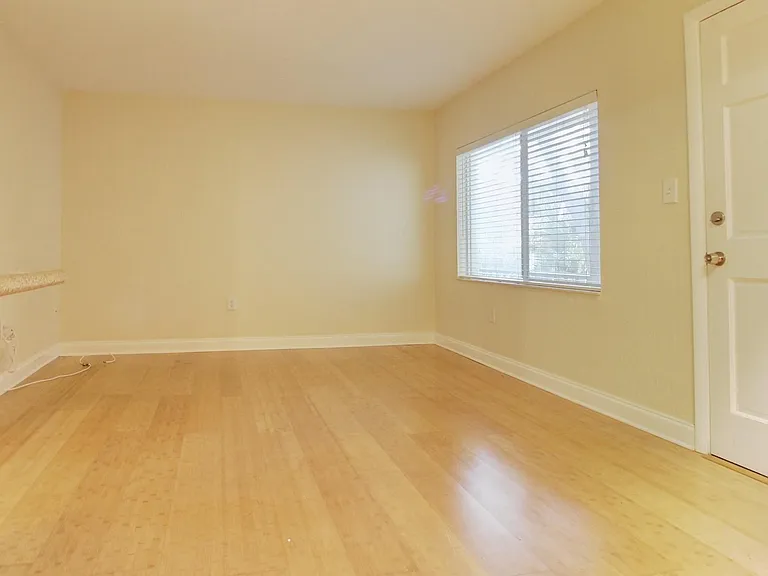 3914 W Neptune St #20 — Photo 2