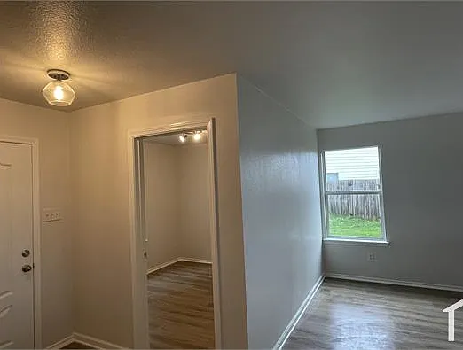 8011 Archcrest Ct — Photo 37