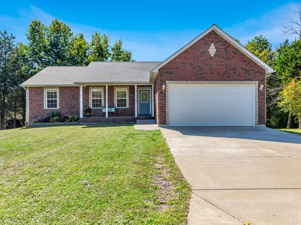 2411 Doe Run Dr, Lake Sherwood, MO 63357