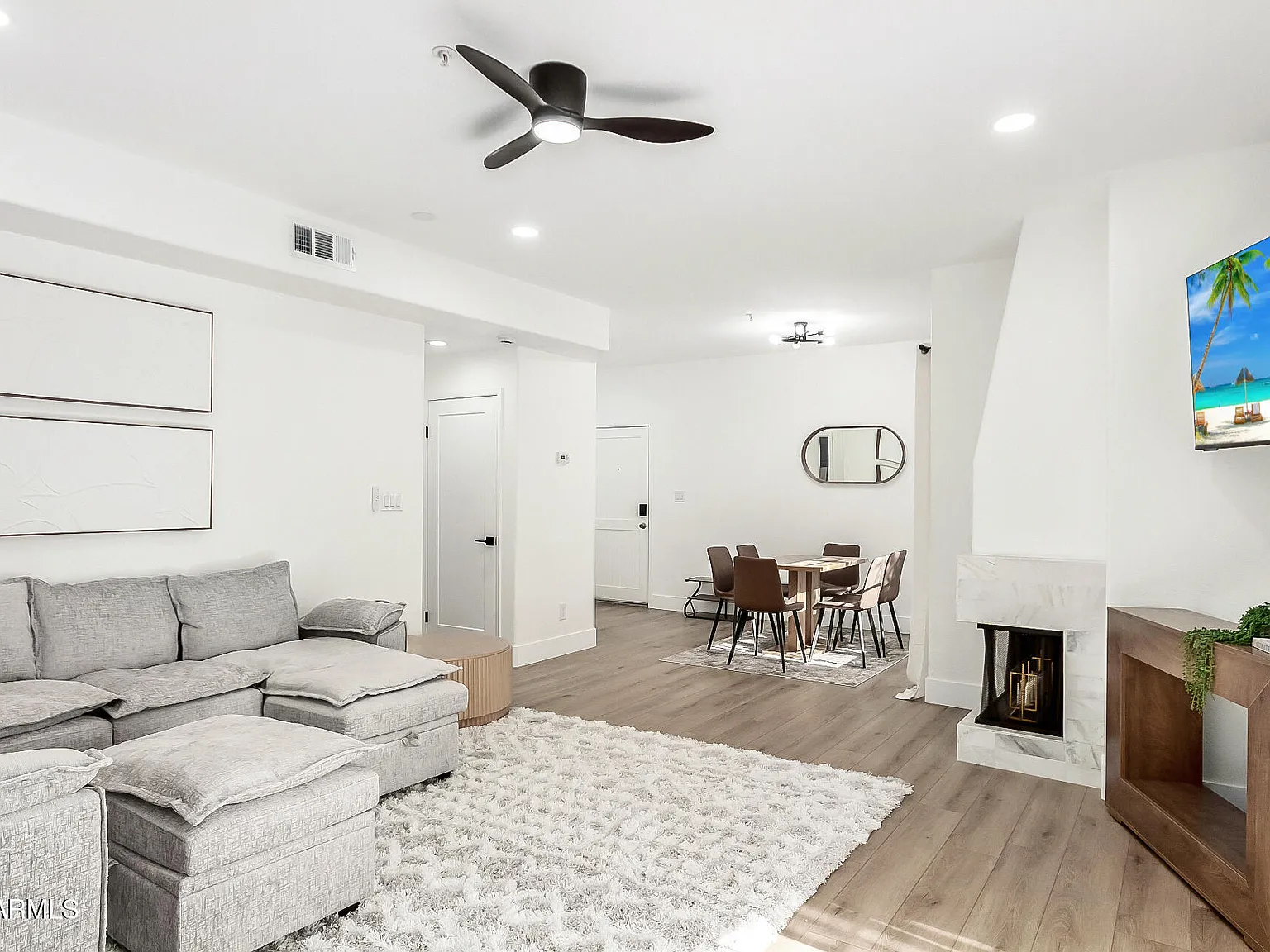 2 bed, 2.0 bath, 1123 sqft, $2,500 — Photo 4
