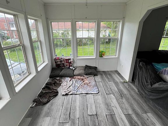 3rd image of 1022 26th St