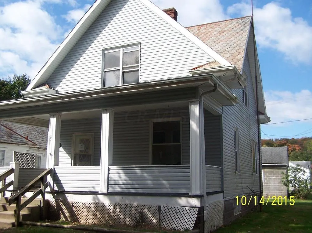 331 Fort St photo 1