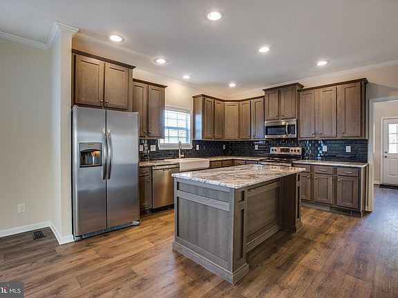 5th image of 138 Hickory Hill Overlook Ct