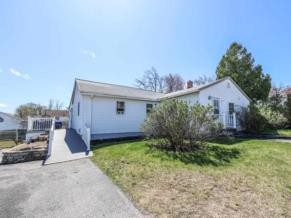 17 Libbey Street, Goffstown, NH 03045
