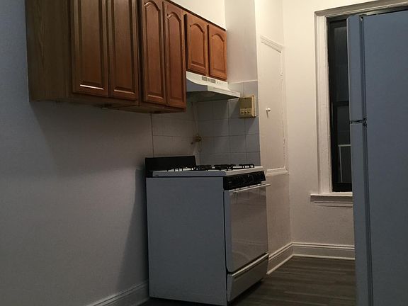 5th image of 3400 Tryon Ave APT C8