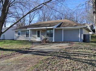 1225 Walnut St, Eudora, KS 66025