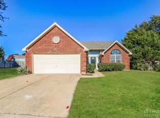 321 Meandering Way, Glenn heights, TX 75154