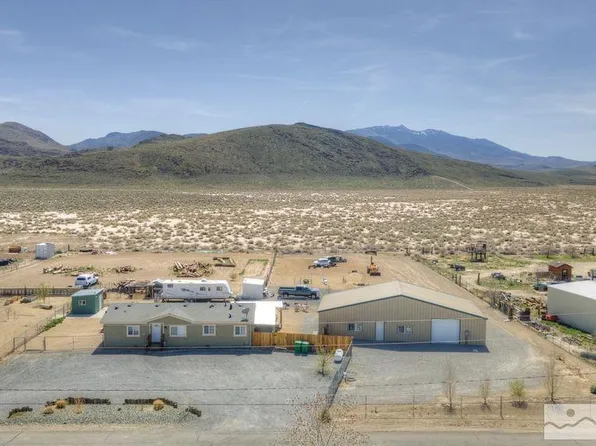 407 Cheryl St, Stagecoach, NV 89429