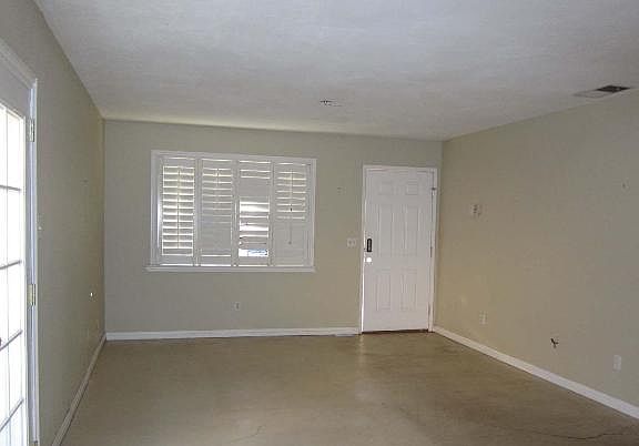 4th image of 336 S Waterman Ave