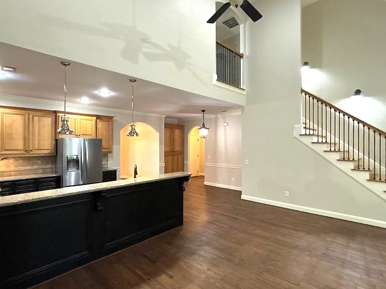 1018 Silver Lake Dr — Photo 19