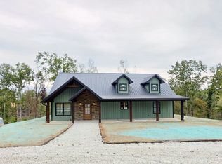 2471 Highway 438, Centerville, TN 37033