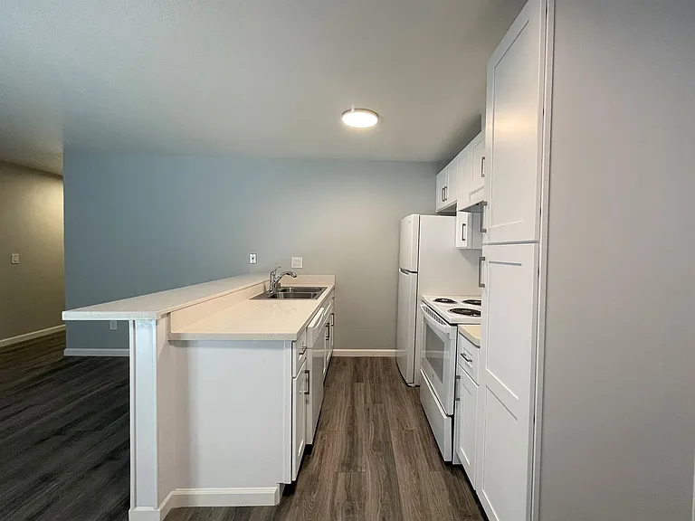 Lincoln Crest Apartments - 6248 Gettysburg Place — Photo 7