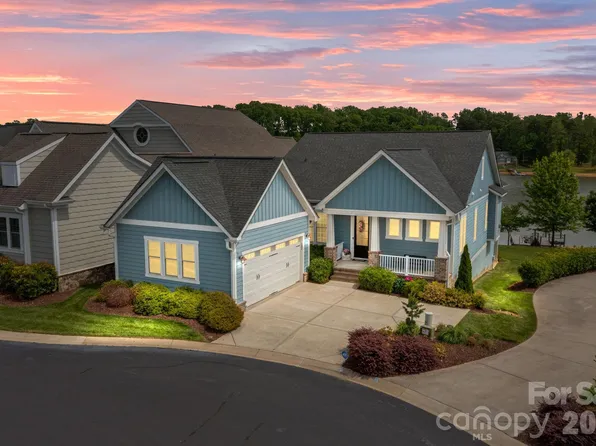 122 Sisters Cove Ct, Mooresville, NC 28117