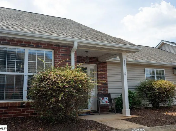 11 Hillside Glen Dr, Greer, SC 29650