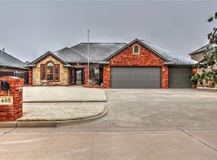 405 E Mobile Ter, Mustang, OK 73064