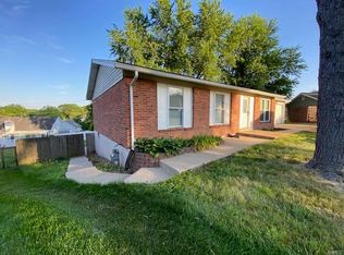 3224 Stonehenge Dr, Saint Charles, MO