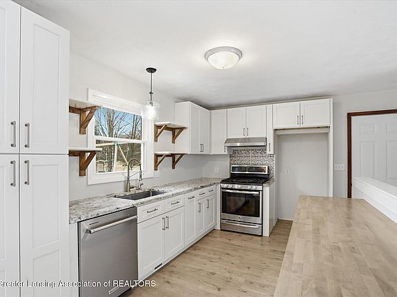 4th image of 17751 28 Mile Rd