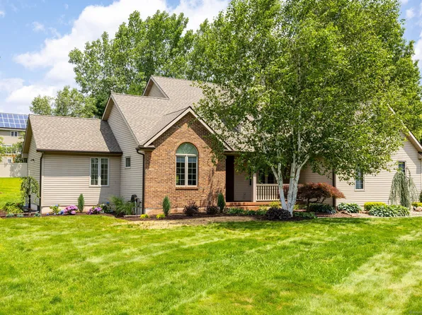 73 Blossom Way, Southington, CT 06489