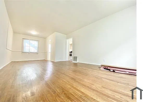 12347 Riverside Dr — Photo 1
