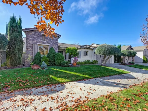 2558 Heritage Park Ln, Sacramento, CA 95835