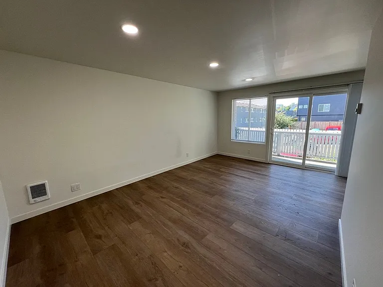 Charles XX Apartments — Photo 6